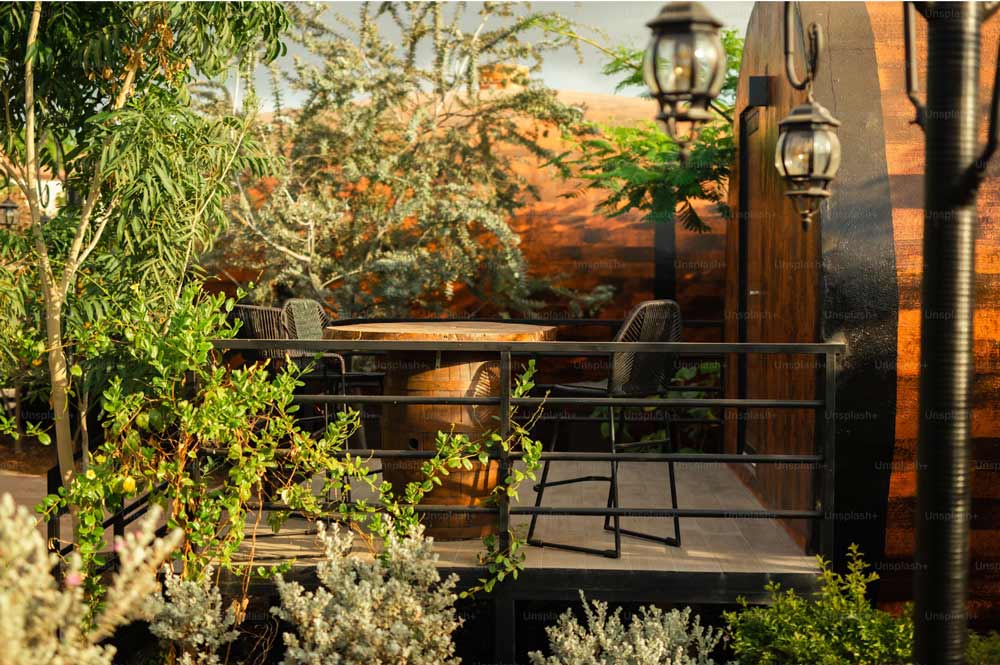 Small Garden, Big Dreams: How to Transform Tiny Outdoor Spaces into Lush Retreats