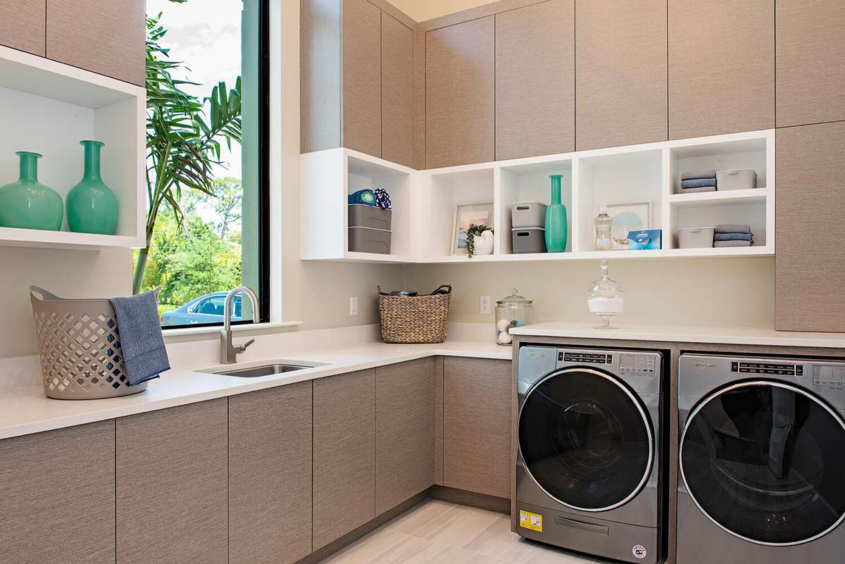 Small Laundry Room? Big Results with These Pro Design Tips