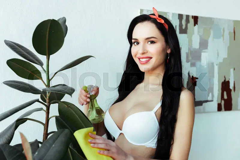 portrait-beautiful-young-sexy-woman