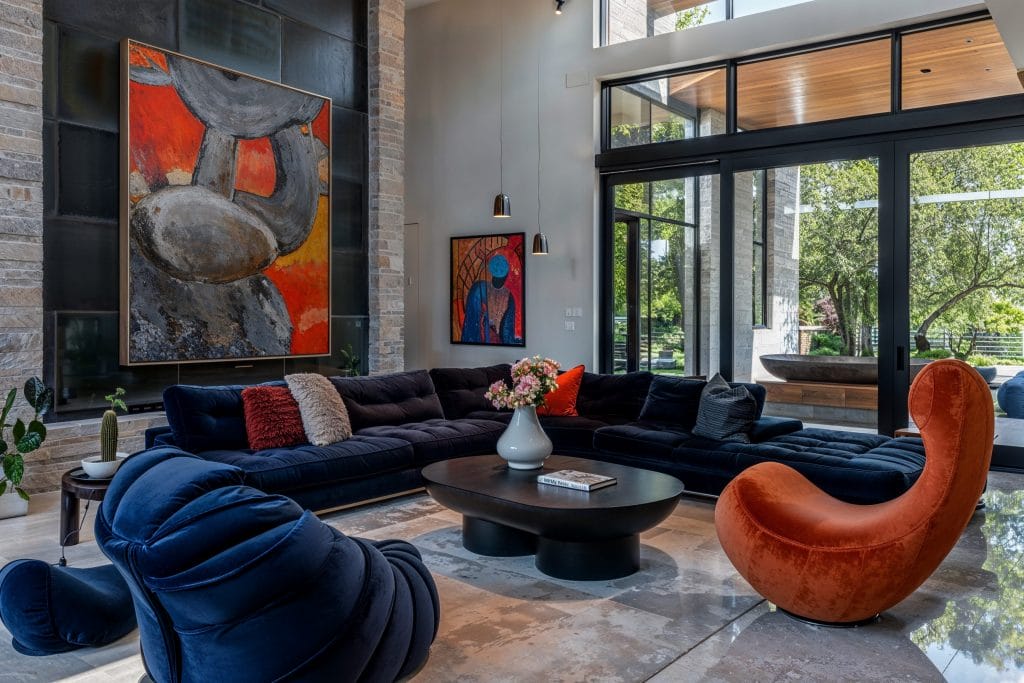 Sculptural-forms-in-living-room-interior-design-trends-2025-by-Decorilla
