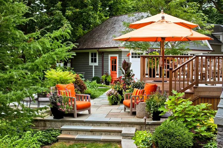 backyard-deck-orange-umbrellas