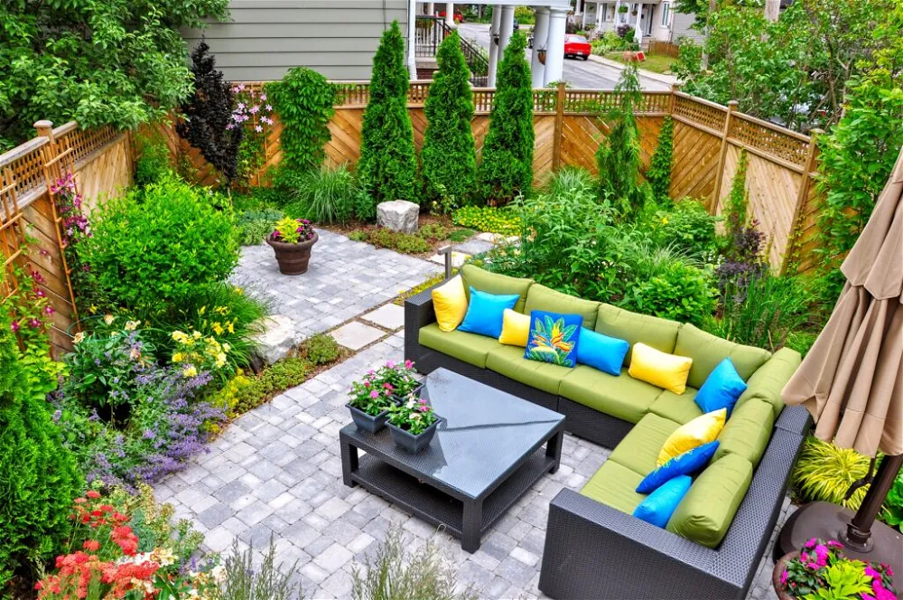 From Backyard to Paradise: Complete Gardening & Landscaping Strategies