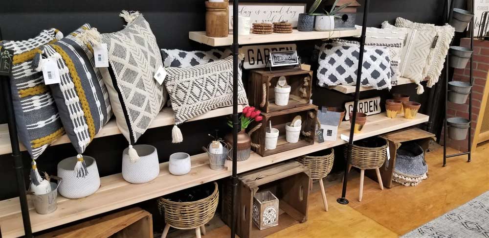 2025 Home Décor Shopping Made Easy: Expert Buying Guides for Every Style